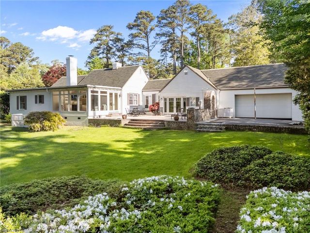1005 Bay Colony DR, Virginia Beach, VA 23451