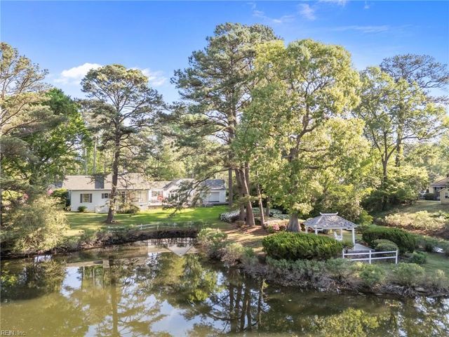 1005 Bay Colony DR, Virginia Beach, VA 23451