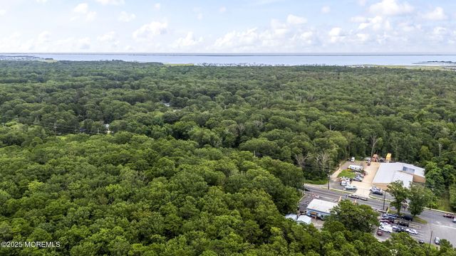 890 Us 9 1, Berkeley, NJ 08721