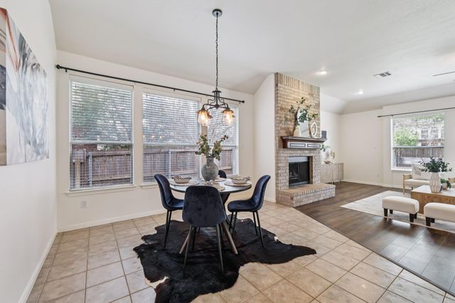 2950 James Parker LN, Round Rock, TX 78665