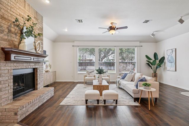 2950 James Parker LN, Round Rock, TX 78665