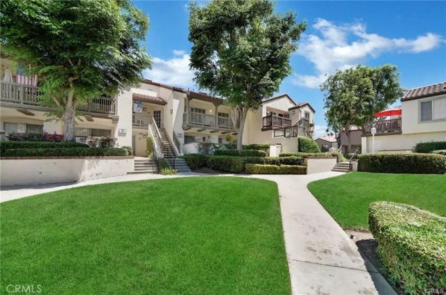 104 S Cross Creek Road M, Orange, CA 92869