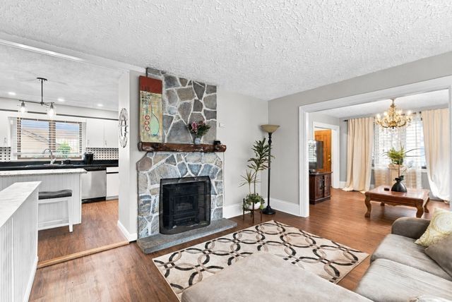 127 Rotch St, New Bedford, MA 02740