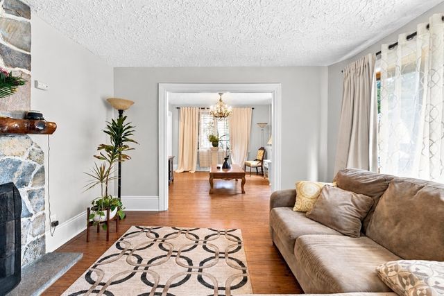 127 Rotch St, New Bedford, MA 02740