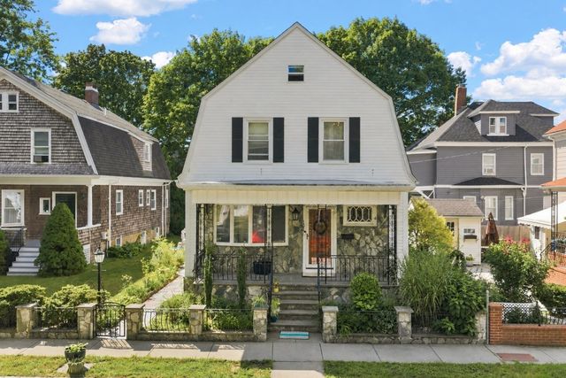 127 Rotch St, New Bedford, MA 02740