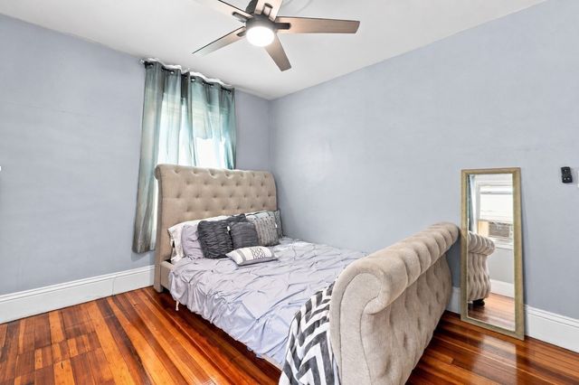 127 Rotch St, New Bedford, MA 02740
