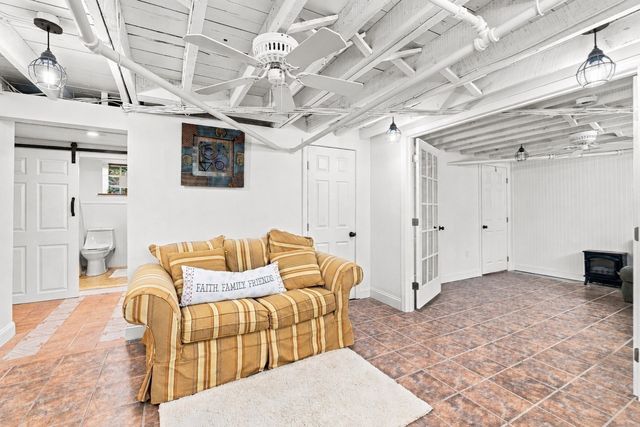 127 Rotch St, New Bedford, MA 02740