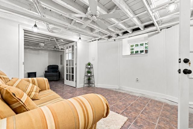 127 Rotch St, New Bedford, MA 02740
