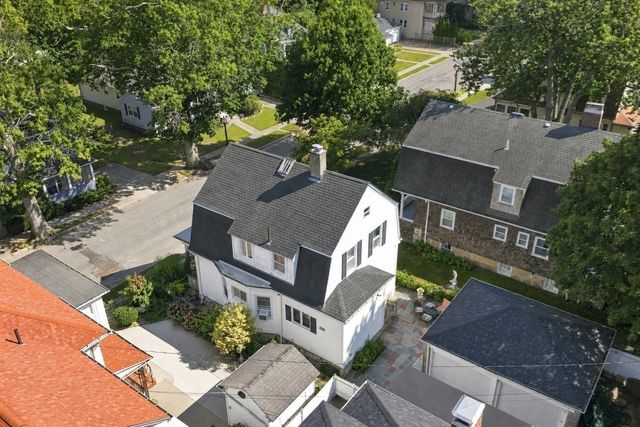 127 Rotch St, New Bedford, MA 02740