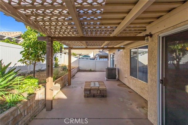 5891 Riviera, Banning, CA 92220