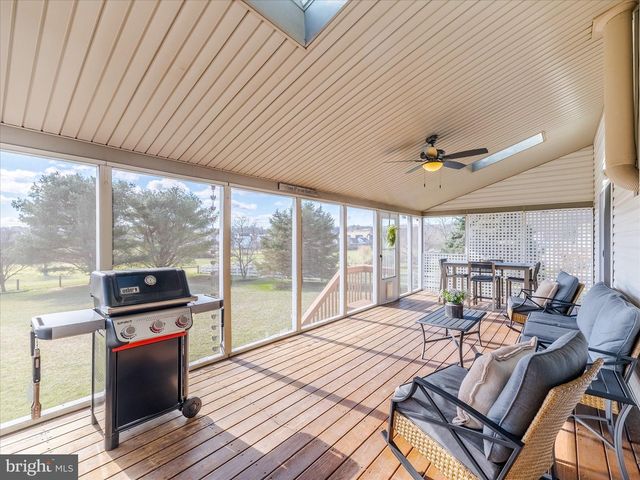 420 FAIRVIEW RD, New Providence, PA 17560