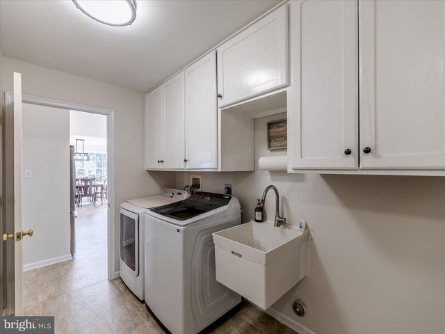 420 FAIRVIEW RD, New Providence, PA 17560