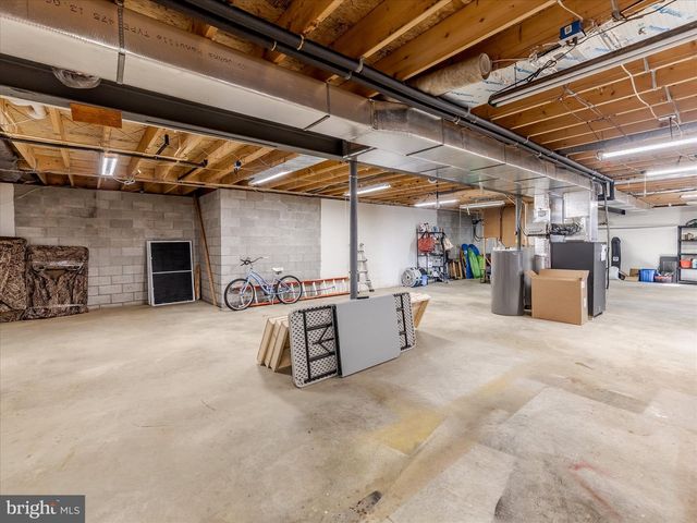 420 FAIRVIEW RD, New Providence, PA 17560