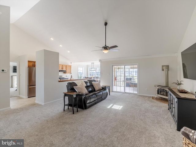 420 FAIRVIEW RD, New Providence, PA 17560