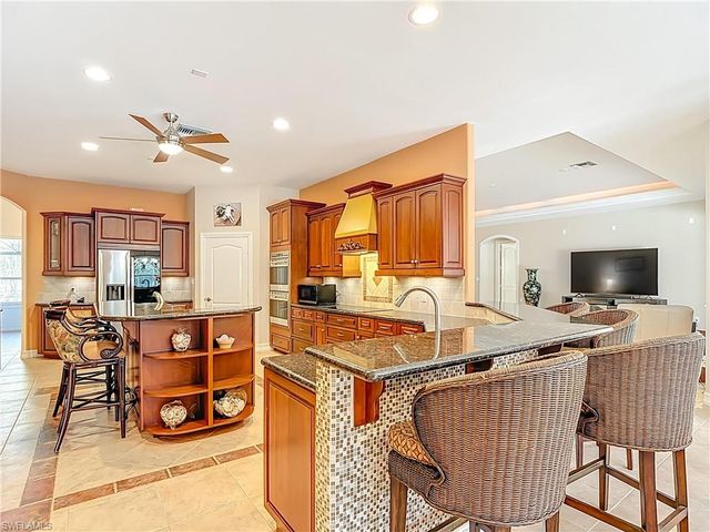 4240 5th AVE SW, Naples, FL 34119