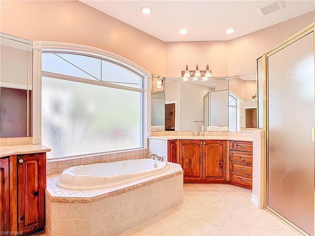 4240 5th AVE SW, Naples, FL 34119