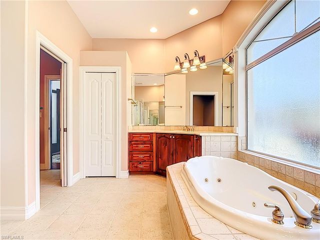 4240 5th AVE SW, Naples, FL 34119