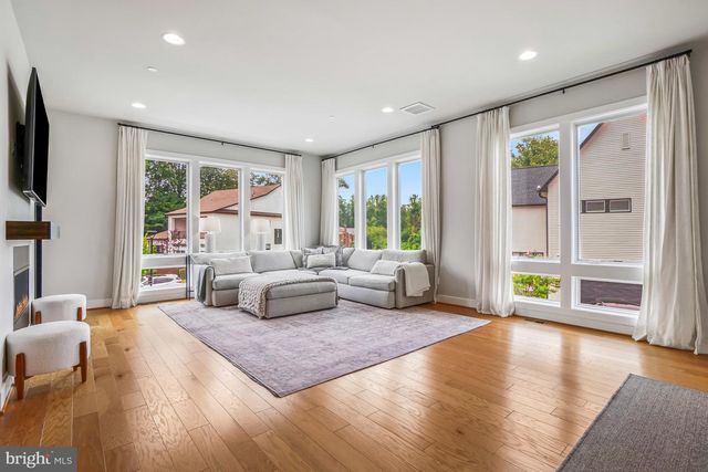 9775 SANVITALIA ST, Bethesda, MD 20817