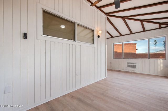 1625 W Calle Hacienda, Green Valley, AZ 85622