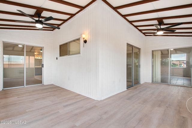 1625 W Calle Hacienda, Green Valley, AZ 85622