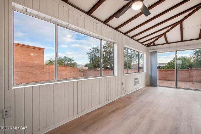 1625 W Calle Hacienda, Green Valley, AZ 85622