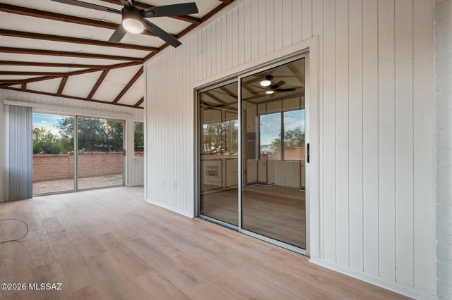 1625 W Calle Hacienda, Green Valley, AZ 85622
