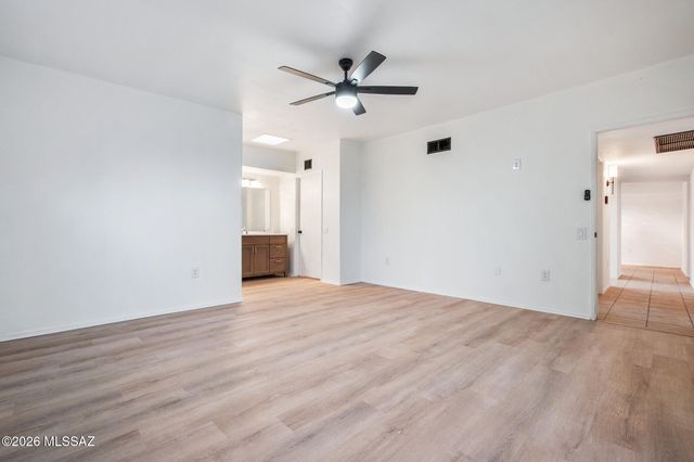 1625 W Calle Hacienda, Green Valley, AZ 85622
