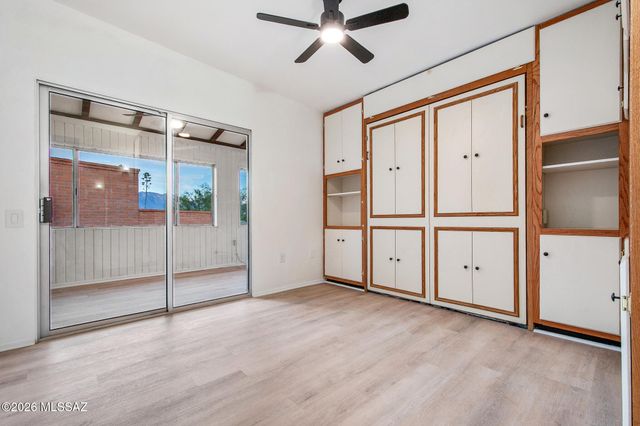 1625 W Calle Hacienda, Green Valley, AZ 85622