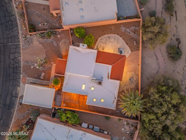 1625 W Calle Hacienda, Green Valley, AZ 85622