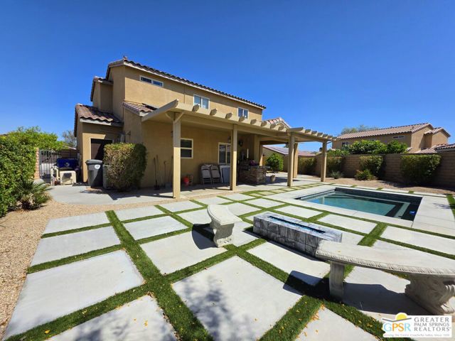 74569 Falcon Lane, Palm Desert, CA 92260