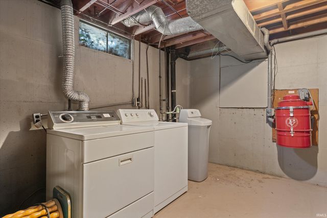 1473 Cambridge Drive, South Bend, IN 46614