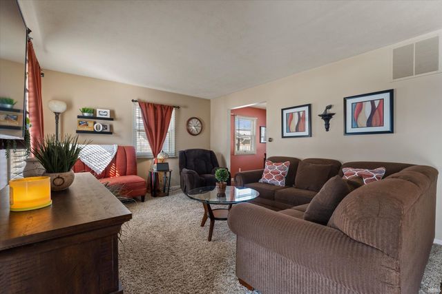 1473 Cambridge Drive, South Bend, IN 46614