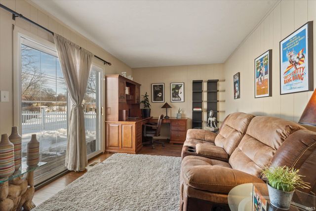 1473 Cambridge Drive, South Bend, IN 46614