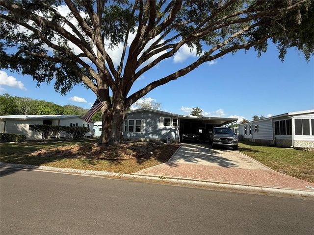 807 OAK BOULEVARD, Wildwood, FL 34785