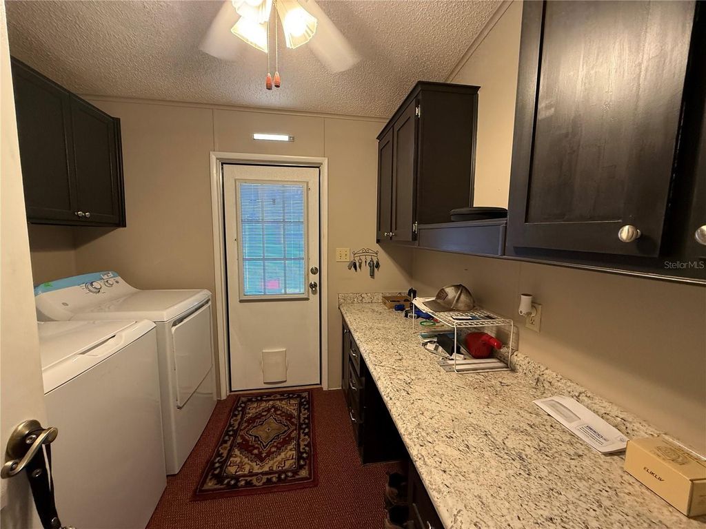 Image 19 of property listing at 807 OAK BOULEVARD, Wildwood, FL 34785