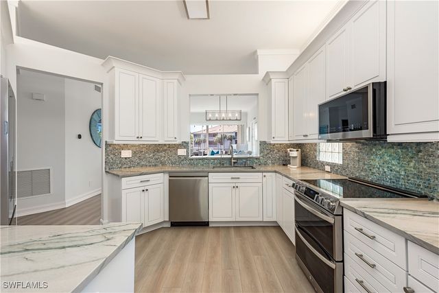 805 Bentwater CIR 104, Naples, FL 34108