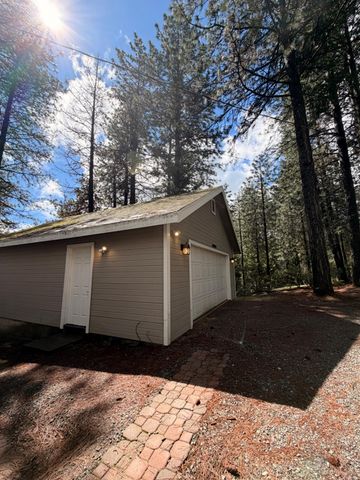 115 Main St, Gold Run, CA 95717