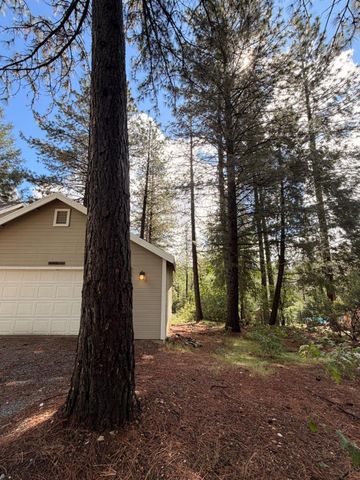 115 Main St, Gold Run, CA 95717