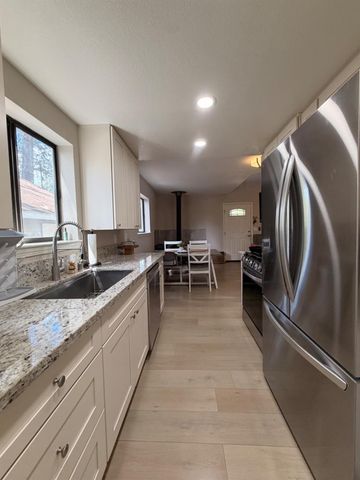 115 Main St, Gold Run, CA 95717