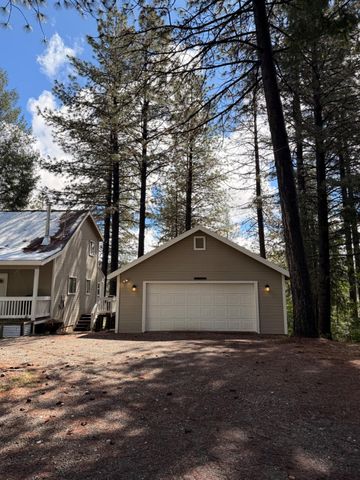 115 Main St, Gold Run, CA 95717