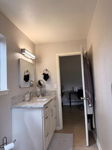 115 Main St, Gold Run, CA 95717