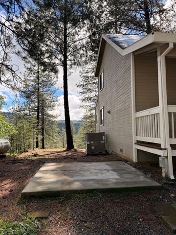 115 Main St, Gold Run, CA 95717