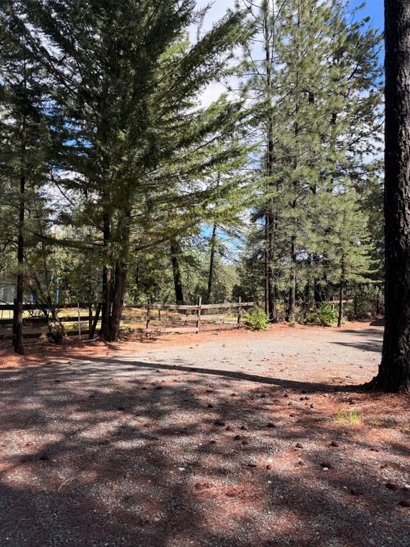 115 Main St, Gold Run, CA 95717