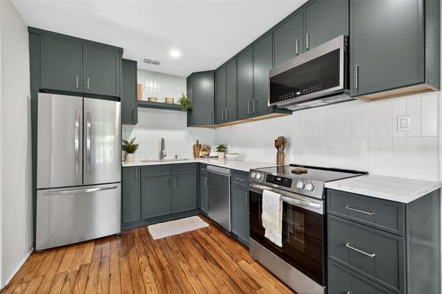 3030 10TH AVENUE N, St Petersburg, FL 33701