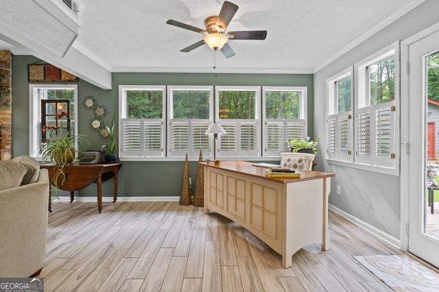 319 Le Paradis Boulevard, Sharpsburg, GA 30277