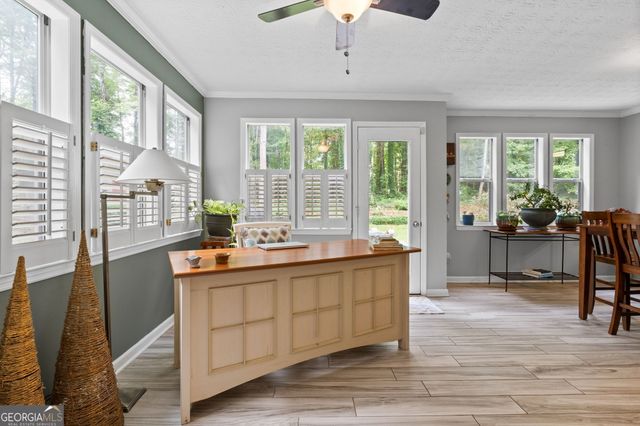 319 Le Paradis Boulevard, Sharpsburg, GA 30277