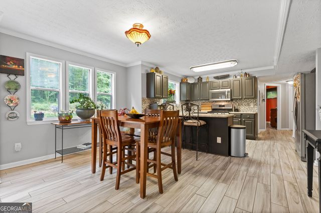 319 Le Paradis Boulevard, Sharpsburg, GA 30277