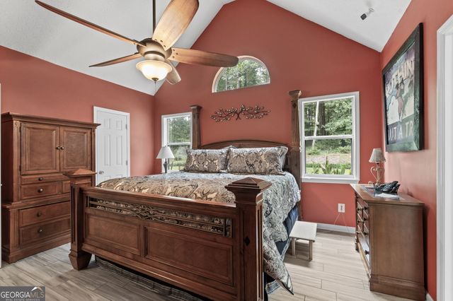 319 Le Paradis Boulevard, Sharpsburg, GA 30277