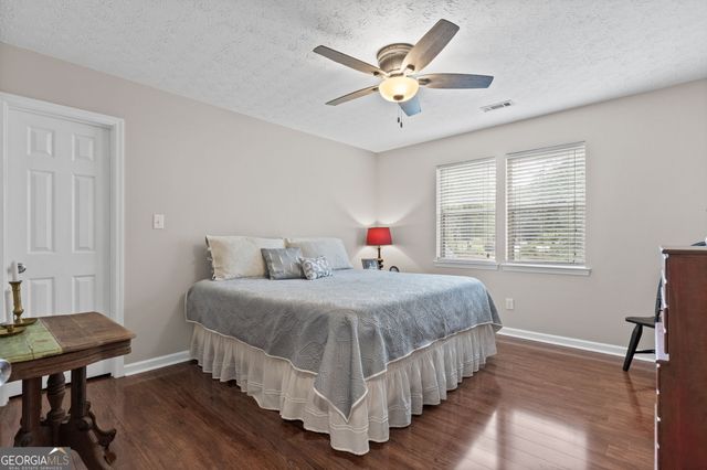 319 Le Paradis Boulevard, Sharpsburg, GA 30277