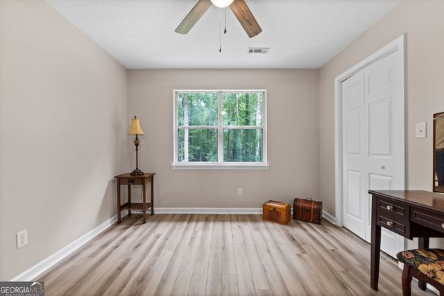 319 Le Paradis Boulevard, Sharpsburg, GA 30277